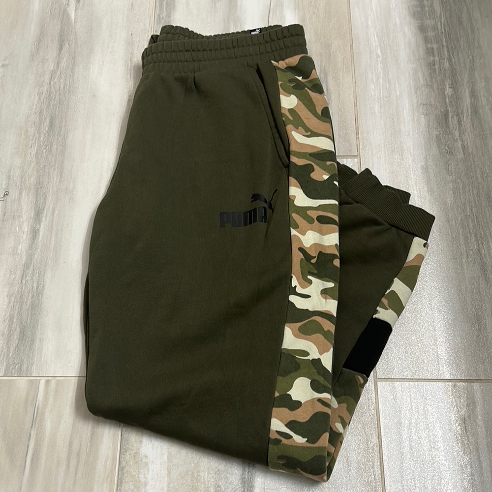 Puma Sweatpants Army and Tan Camo